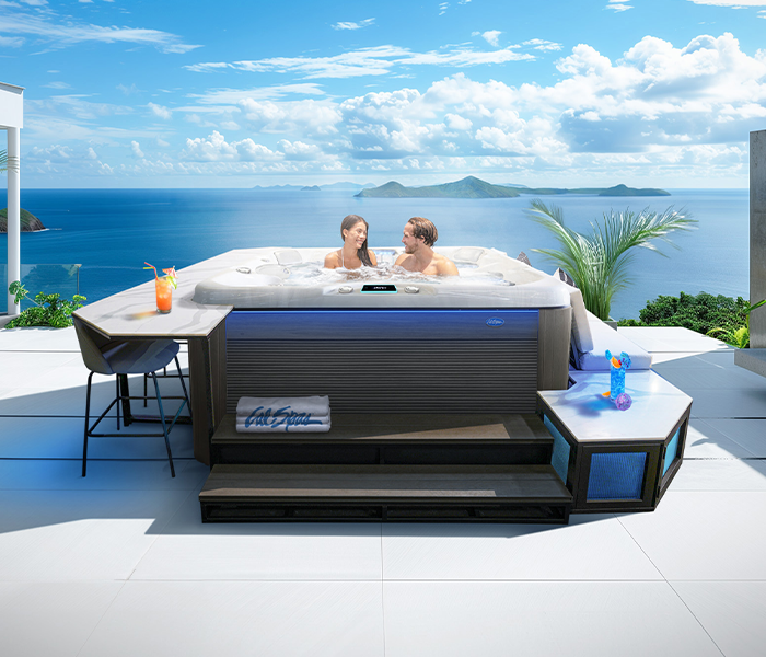 Calspas hot tub being used in a family setting - Lørenskog